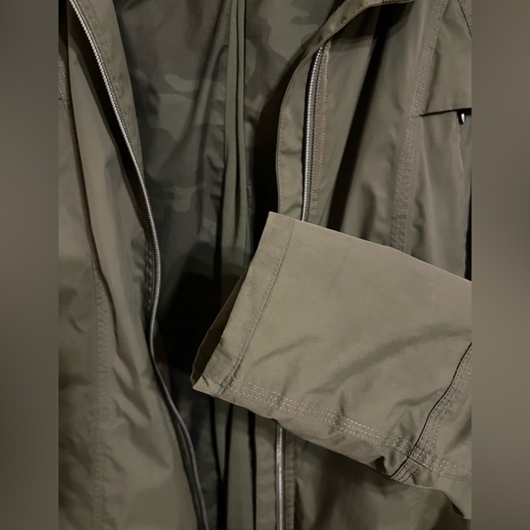 Lululemon Fo Drizzle rain jacket - Picture 7 of 8